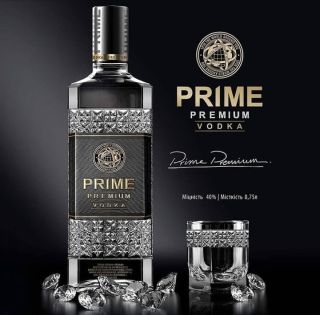 PRIME PREMIUM 40% 0,75L Vlajková loď značky Prime. I díky designu láhve se jedná o nádherný dárek. Jedinečnost této vodky...